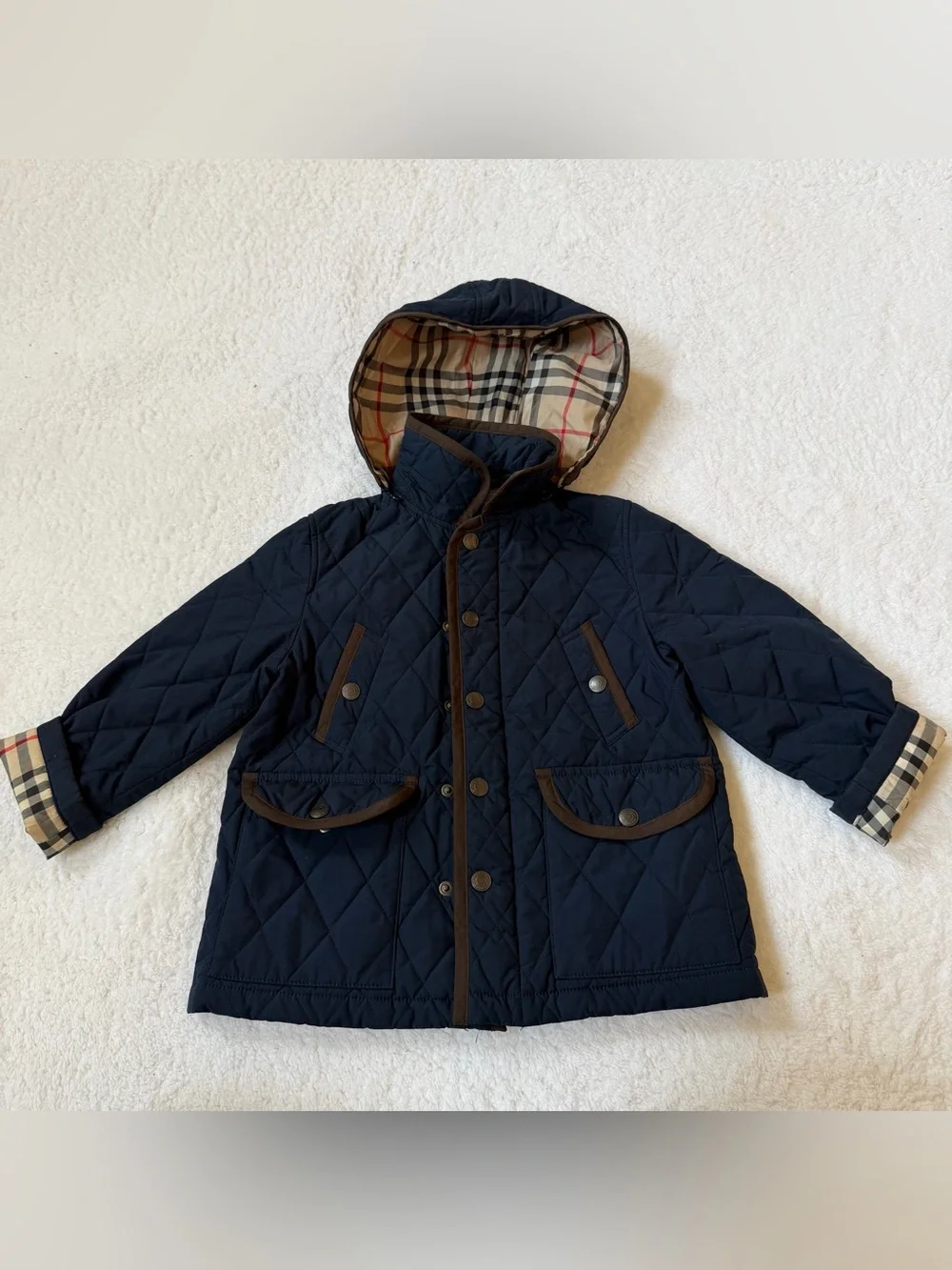 Burberry Quilted Children’s Coat with Detachable Hood in Ink Blue size 5 Boy